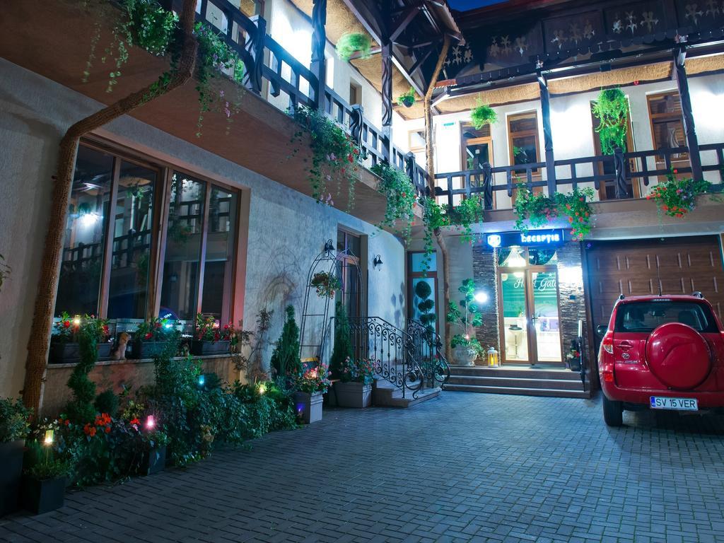 Hotel Galany Rădăuţi Zewnętrze zdjęcie