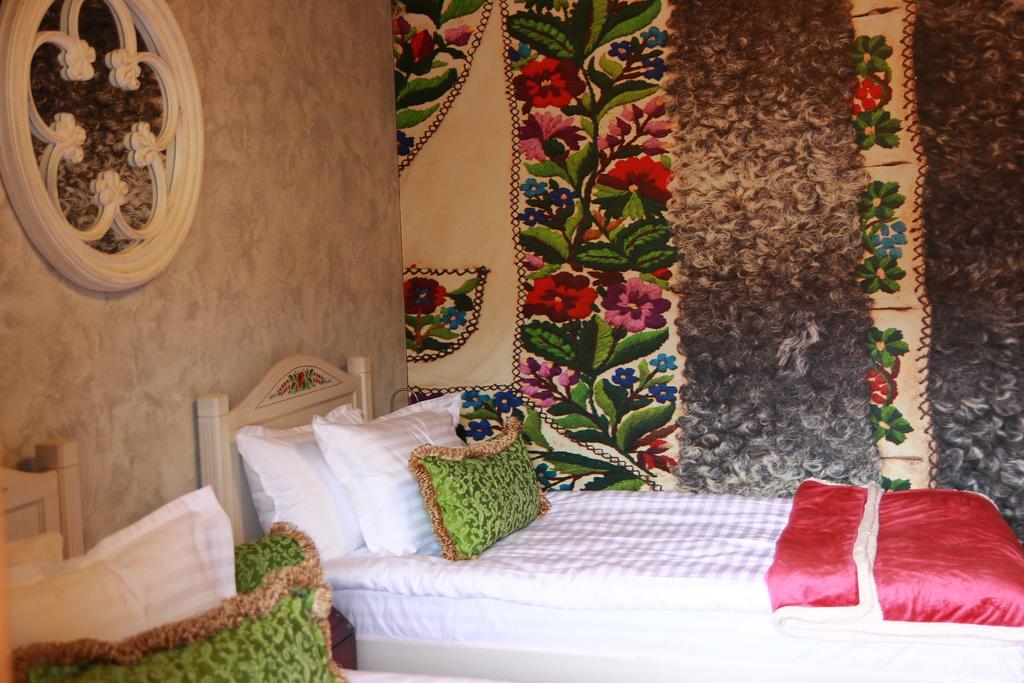 Hotel Galany Rădăuţi Zewnętrze zdjęcie