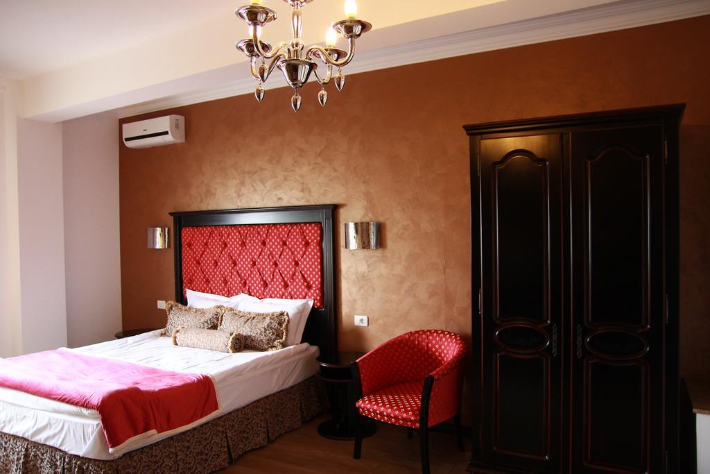 Hotel Galany Rădăuţi Zewnętrze zdjęcie